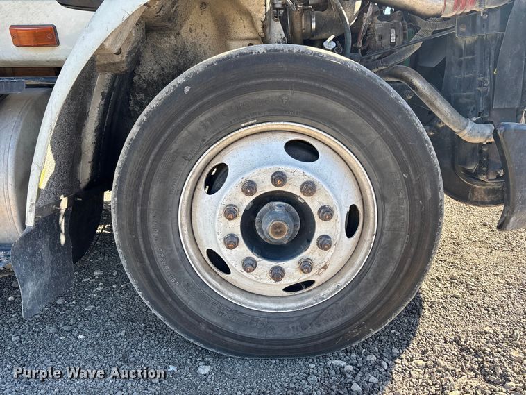 image for item DX5940 2007 International 8600 dump truck