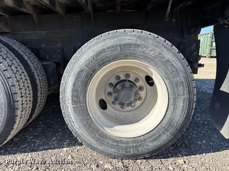 image for item DX5940 2007 International 8600 dump truck