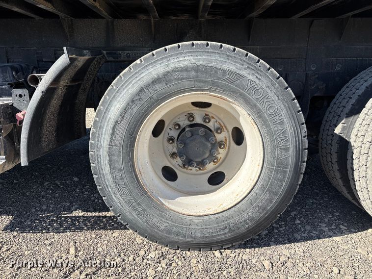 image for item DX5940 2007 International 8600 dump truck