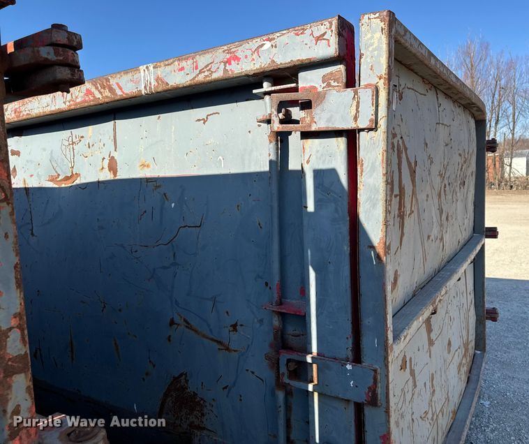 image for item EA2282 Roll-off container