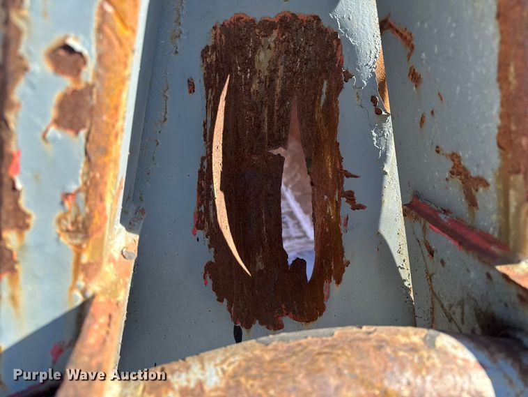 image for item EA2282 Roll-off container