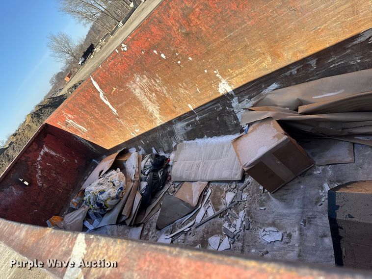 image for item EA2282 Roll-off container