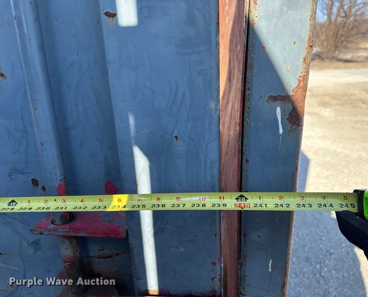 image for item EA2282 Roll-off container