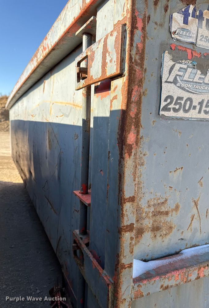 image for item EA2283 Roll-off container