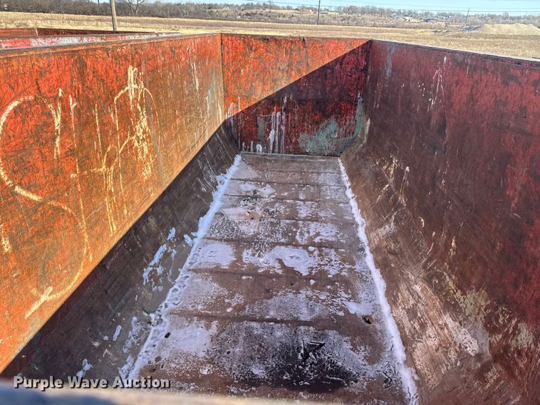 image for item EA2283 Roll-off container