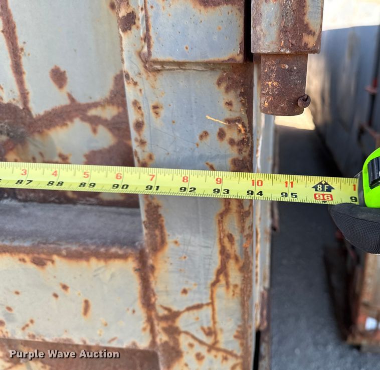 image for item EA2284 Roll-off container