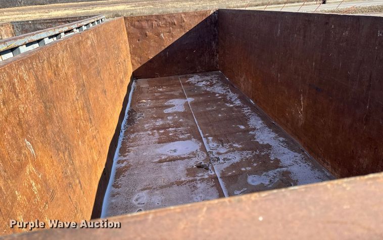 image for item EA2285 Roll-off container