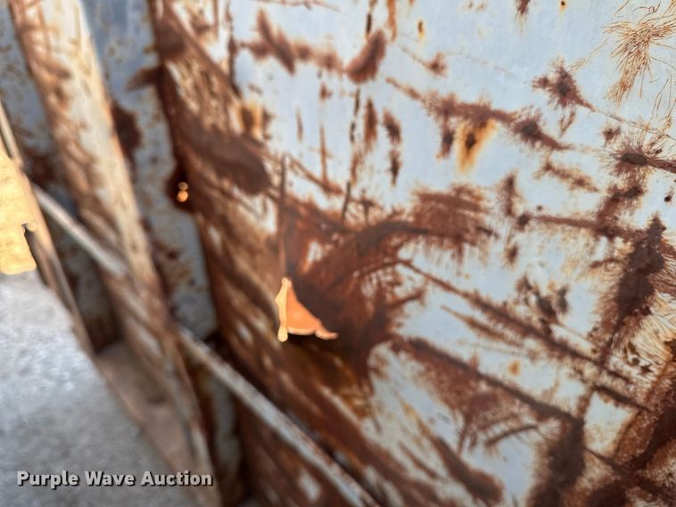 image for item EA2285 Roll-off container