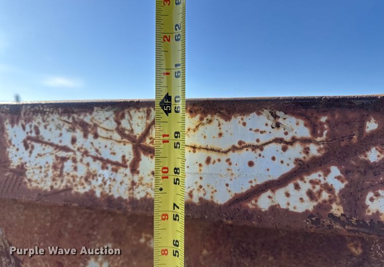 image for item EA2285 Roll-off container