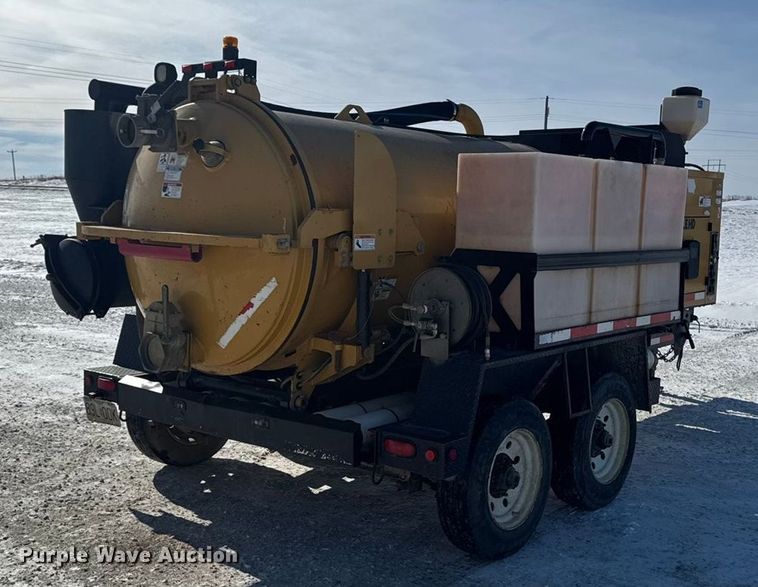 image for item EA2295 2013 Vermeer V800LE-HD vacuum trailer
