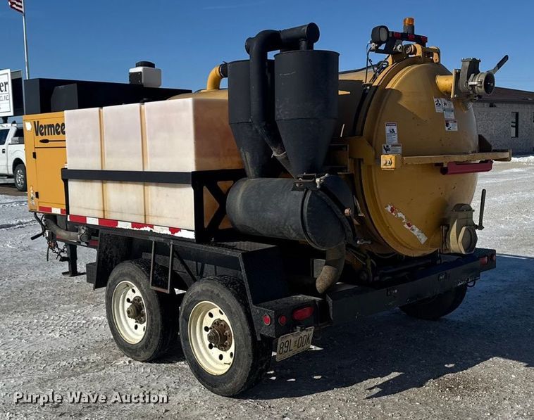 image for item EA2295 2013 Vermeer V800LE-HD vacuum trailer