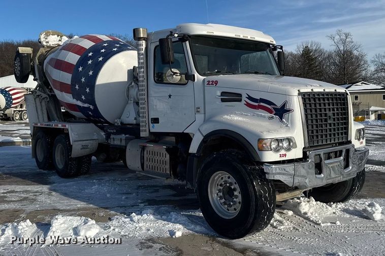 image for item EA2296 2012 Volvo Truck VHD ready mix truck