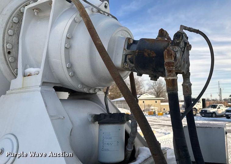 image for item EA2296 2012 Volvo Truck VHD ready mix truck