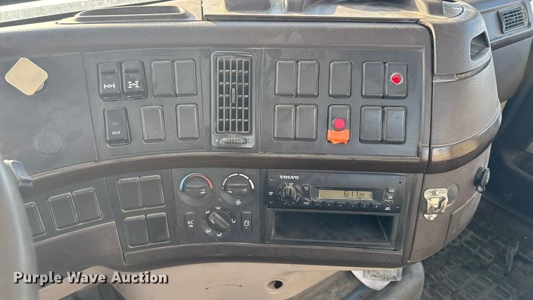 image for item EA2296 2012 Volvo Truck VHD ready mix truck