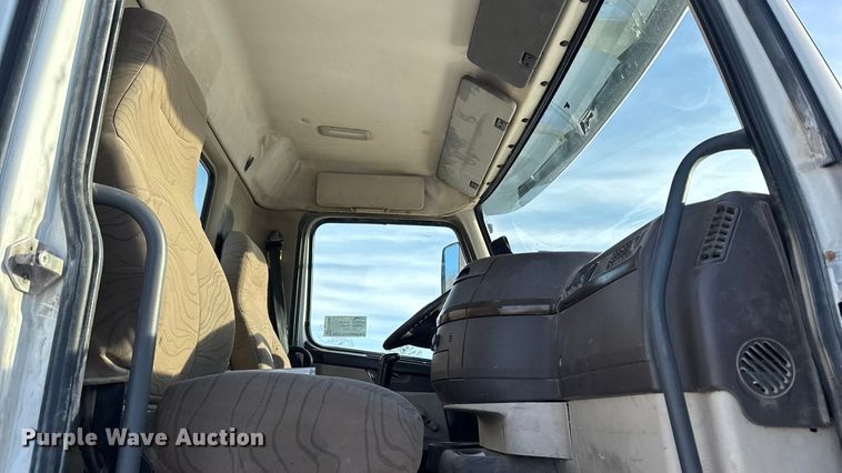 image for item EA2296 2012 Volvo Truck VHD ready mix truck