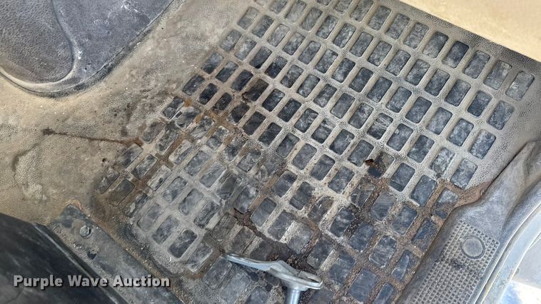 image for item EA2296 2012 Volvo Truck VHD ready mix truck