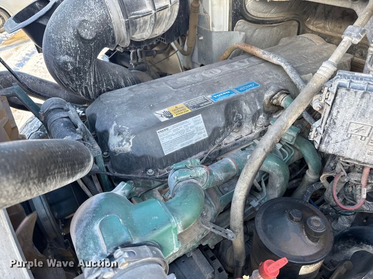 image for item EA2296 2012 Volvo Truck VHD ready mix truck