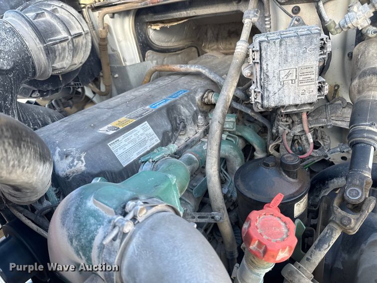 image for item EA2296 2012 Volvo Truck VHD ready mix truck