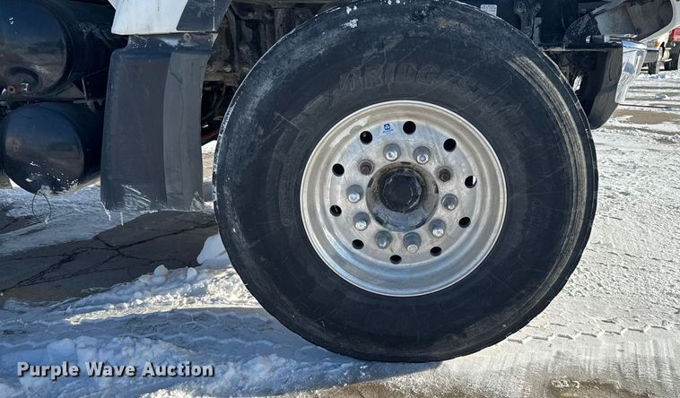 image for item EA2296 2012 Volvo Truck VHD ready mix truck