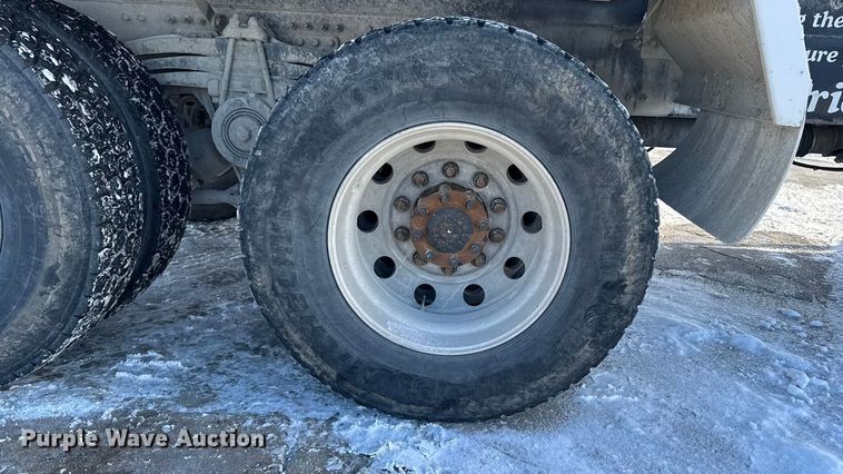 image for item EA2296 2012 Volvo Truck VHD ready mix truck