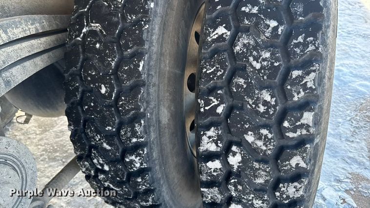 image for item EA2296 2012 Volvo Truck VHD ready mix truck