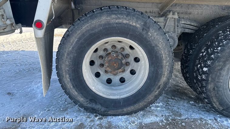 image for item EA2296 2012 Volvo Truck VHD ready mix truck