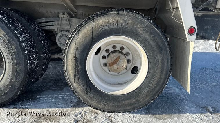 image for item EA2296 2012 Volvo Truck VHD ready mix truck