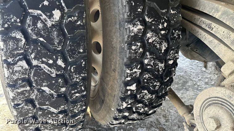 image for item EA2296 2012 Volvo Truck VHD ready mix truck