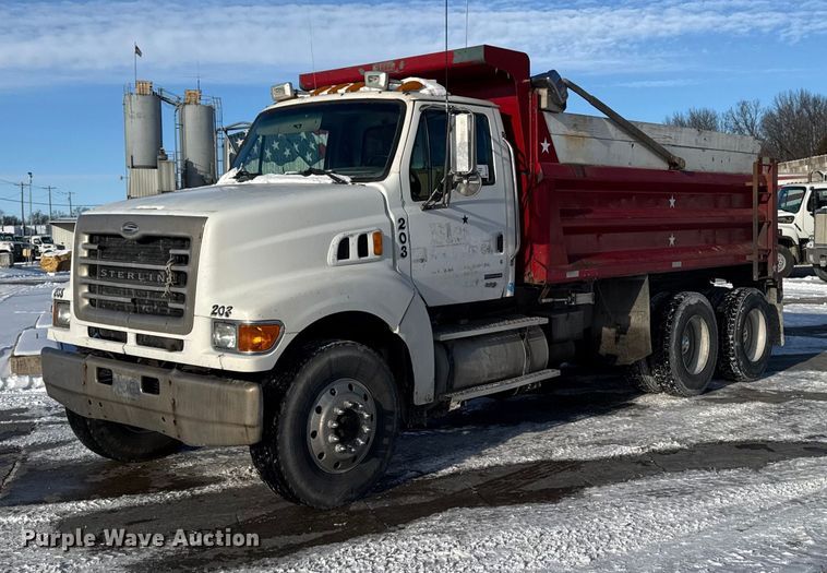 image for item EA2297 2001 Sterling Truck L9500 Series dump truck