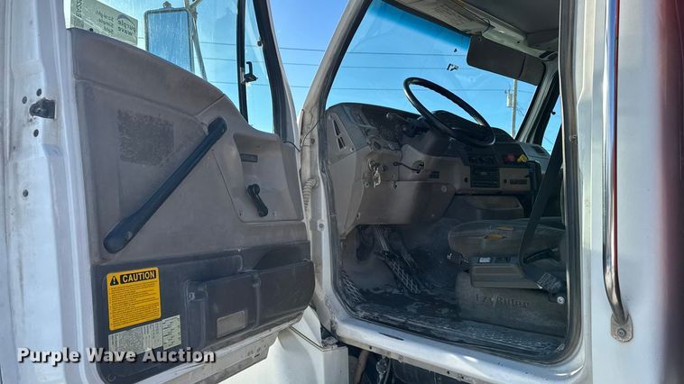 image for item EA2297 2001 Sterling Truck L9500 Series dump truck