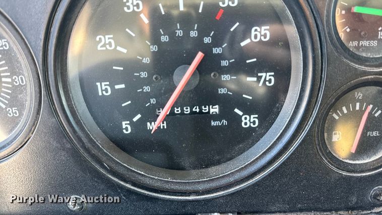 image for item EA2297 2001 Sterling Truck L9500 Series dump truck