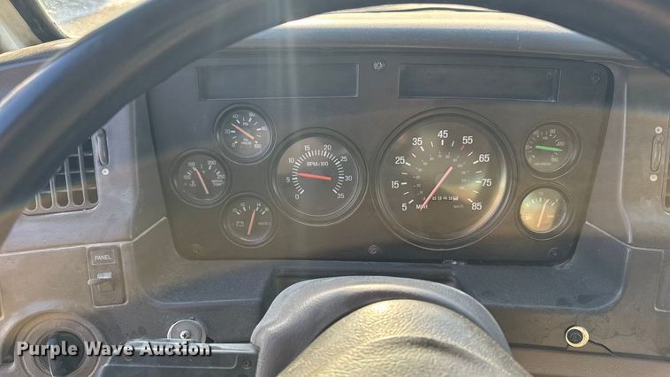 image for item EA2297 2001 Sterling Truck L9500 Series dump truck