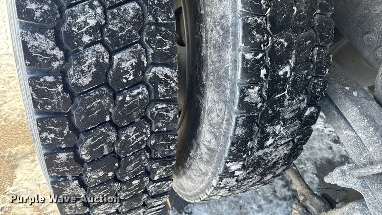 image for item EA2297 2001 Sterling Truck L9500 Series dump truck