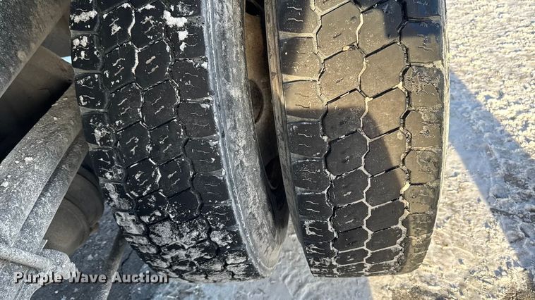 image for item EA2297 2001 Sterling Truck L9500 Series dump truck