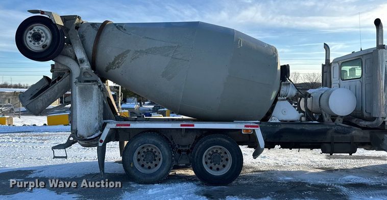 image for item EA2299 2006 Western Star 4900 ready mix truck