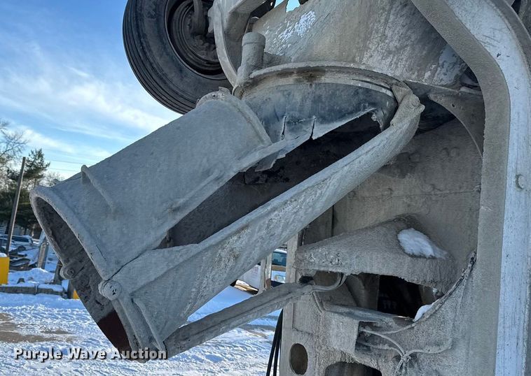 image for item EA2299 2006 Western Star 4900 ready mix truck