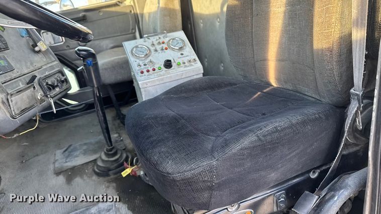 image for item EA2299 2006 Western Star 4900 ready mix truck