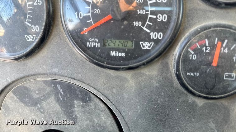 image for item EA2299 2006 Western Star 4900 ready mix truck