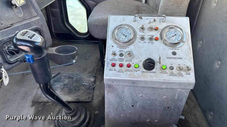 image for item EA2299 2006 Western Star 4900 ready mix truck