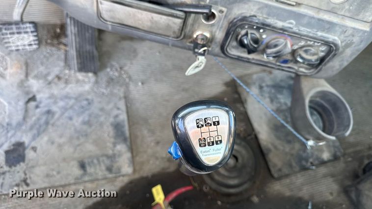 image for item EA2299 2006 Western Star 4900 ready mix truck