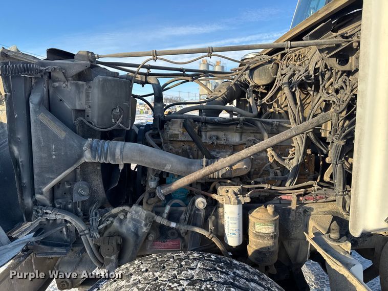 image for item EA2299 2006 Western Star 4900 ready mix truck