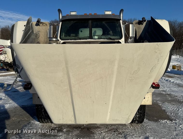 image for item EA2299 2006 Western Star 4900 ready mix truck