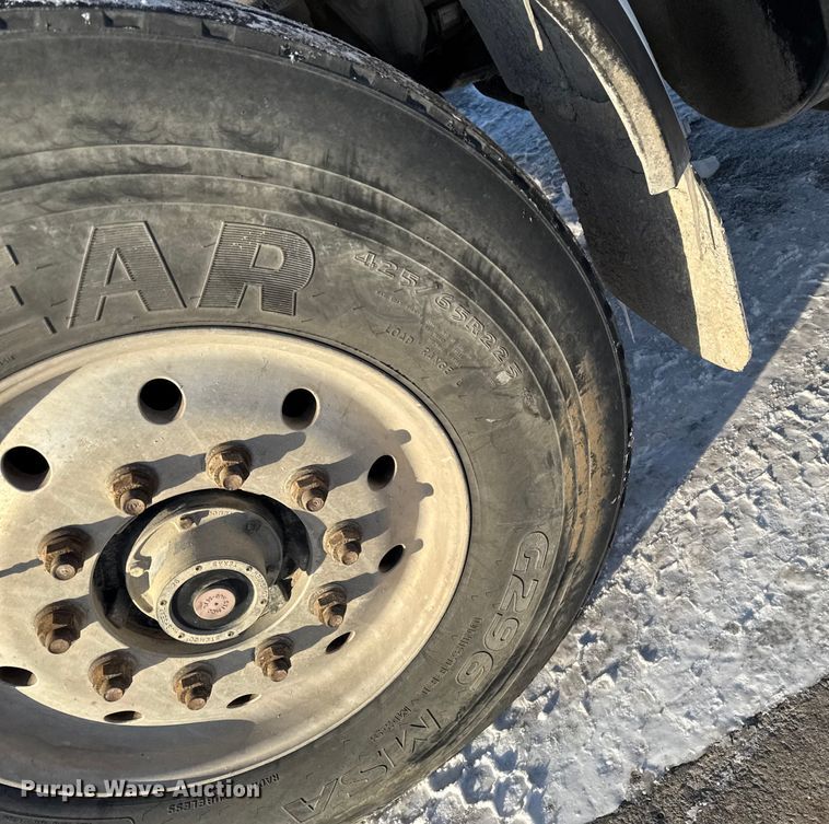 image for item EA2299 2006 Western Star 4900 ready mix truck