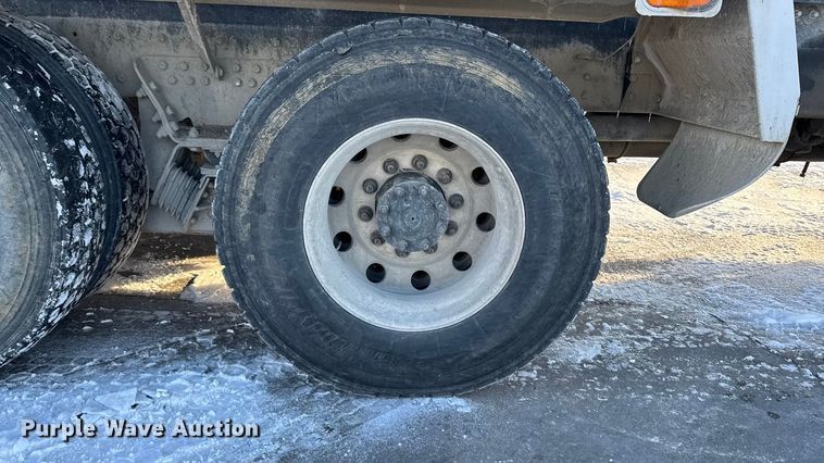 image for item EA2299 2006 Western Star 4900 ready mix truck