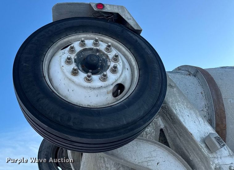 image for item EA2299 2006 Western Star 4900 ready mix truck