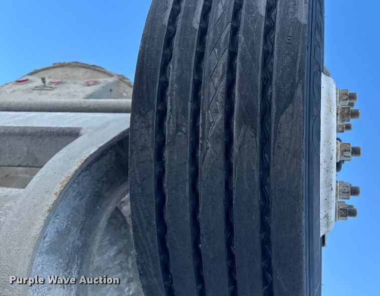 image for item EA2299 2006 Western Star 4900 ready mix truck