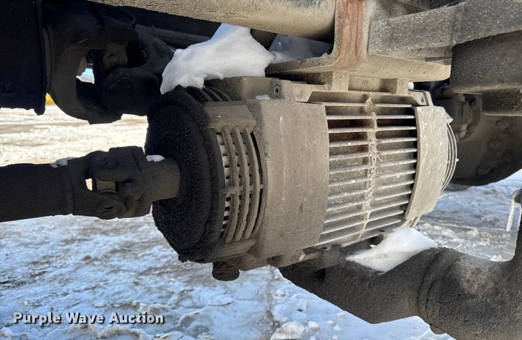 image for item EA2301 2000 Mack CH613 semi truck