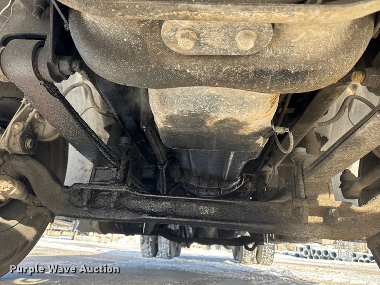 image for item EA2301 2000 Mack CH613 semi truck