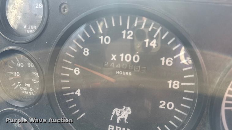 image for item EA2301 2000 Mack CH613 semi truck