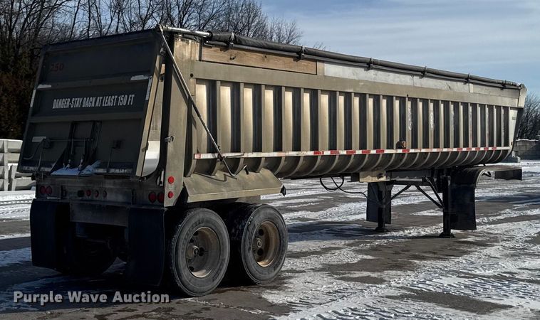 image for item EA2302 2001 Fruehuaf end dump trailer